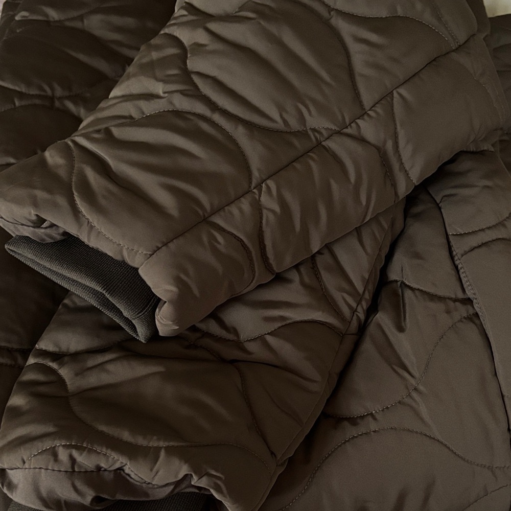 4th & Reckless Quilted Longline Coat in Green - Picture 4 of 6